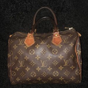AUTHENTIC Louis Vuitton Speedy 25 w/ base shaper